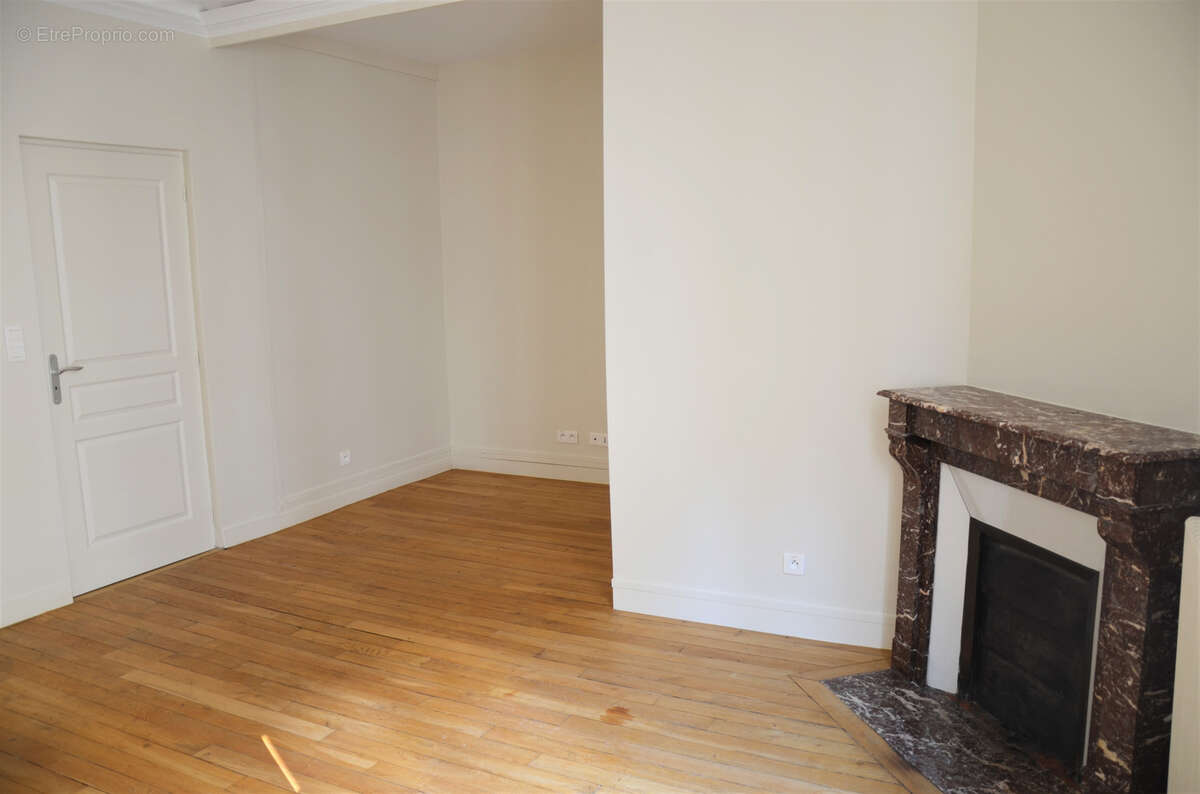 Appartement 48 m² à Paris-20e  - photo 4