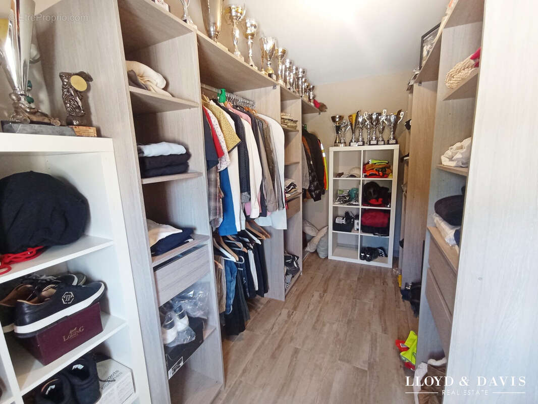 Maison 203 m² à Dollot  - photo 7