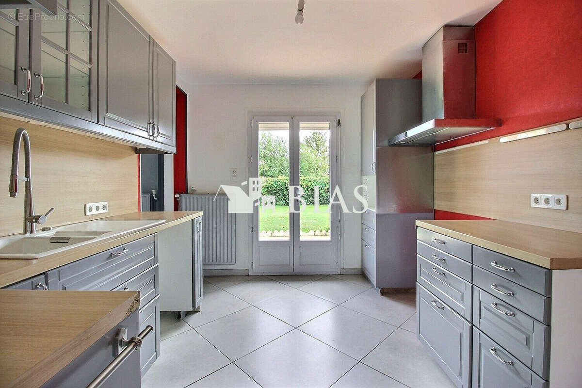 Maison à VOISCREVILLE