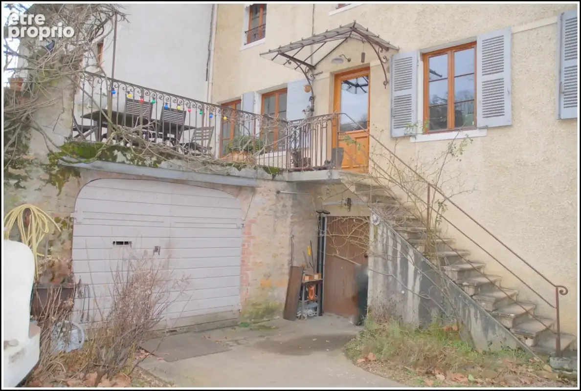 Maison à vendre 147m², jardin + dépendances CURIS AU MONT D'OR (69250) - photo 9