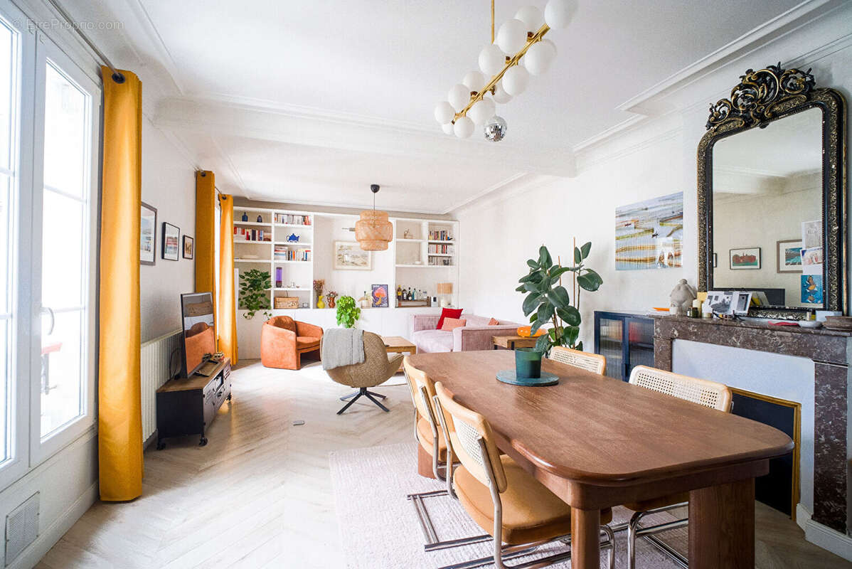 Appartement à PARIS-18E