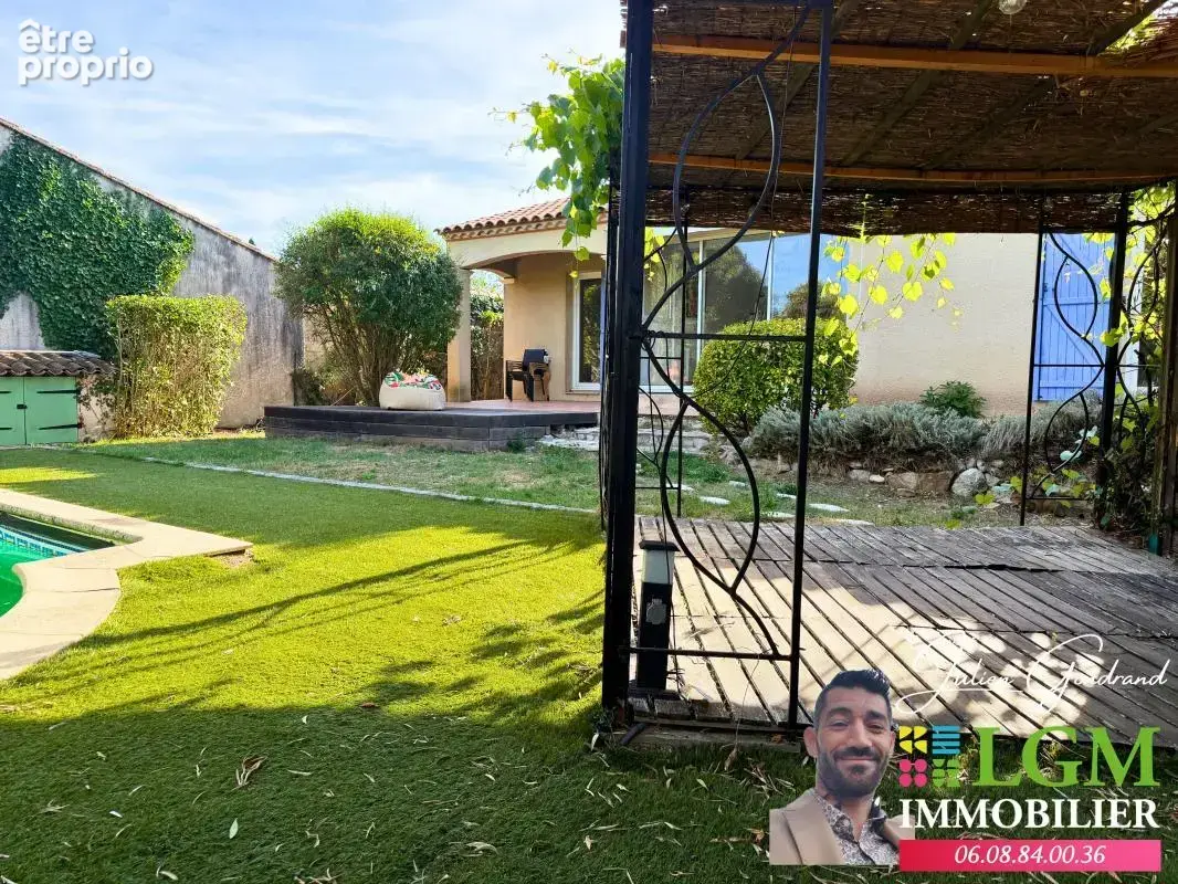 Sommières – Élégante maison rénovée de 119 m² avec piscine et jardin - photo 2