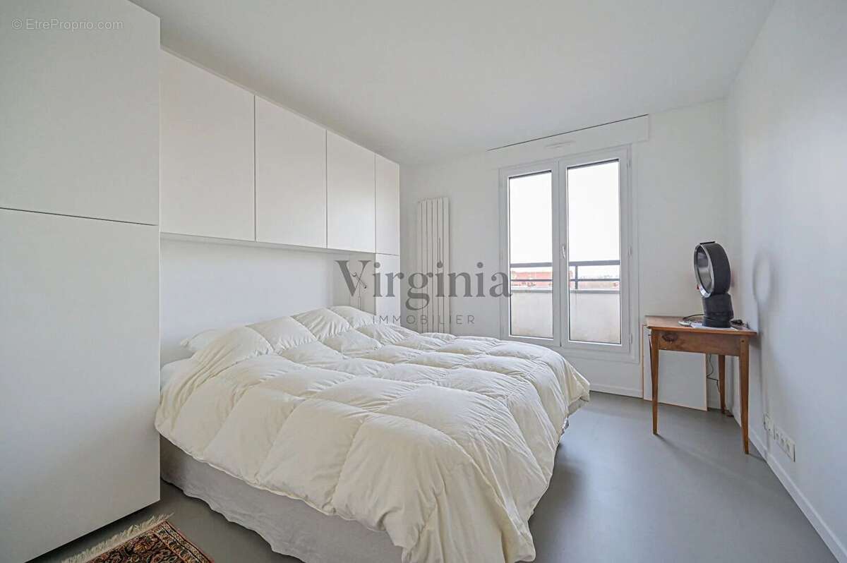 Appartement à CHARENTON-LE-PONT