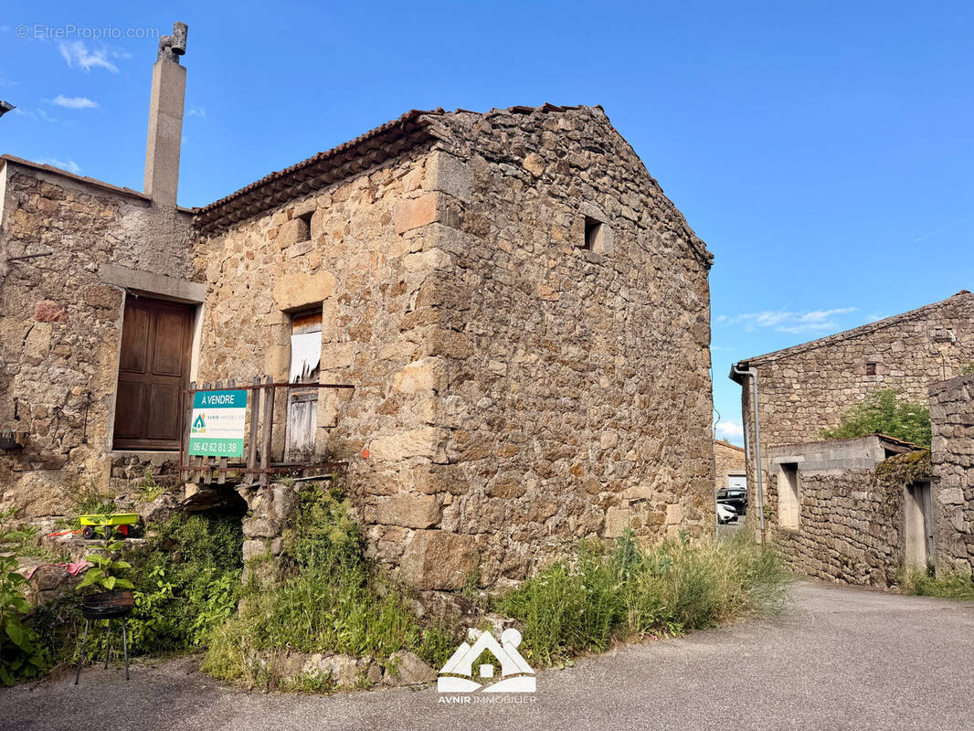 Maison à COLOMBIER-LE-VIEUX