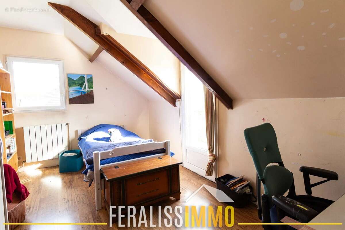 Maison à VAUX-SUR-SEINE