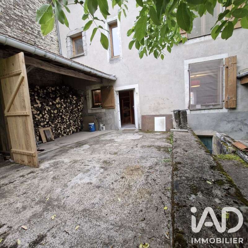 Maison 187 m² à Void-Vacon  - photo 4