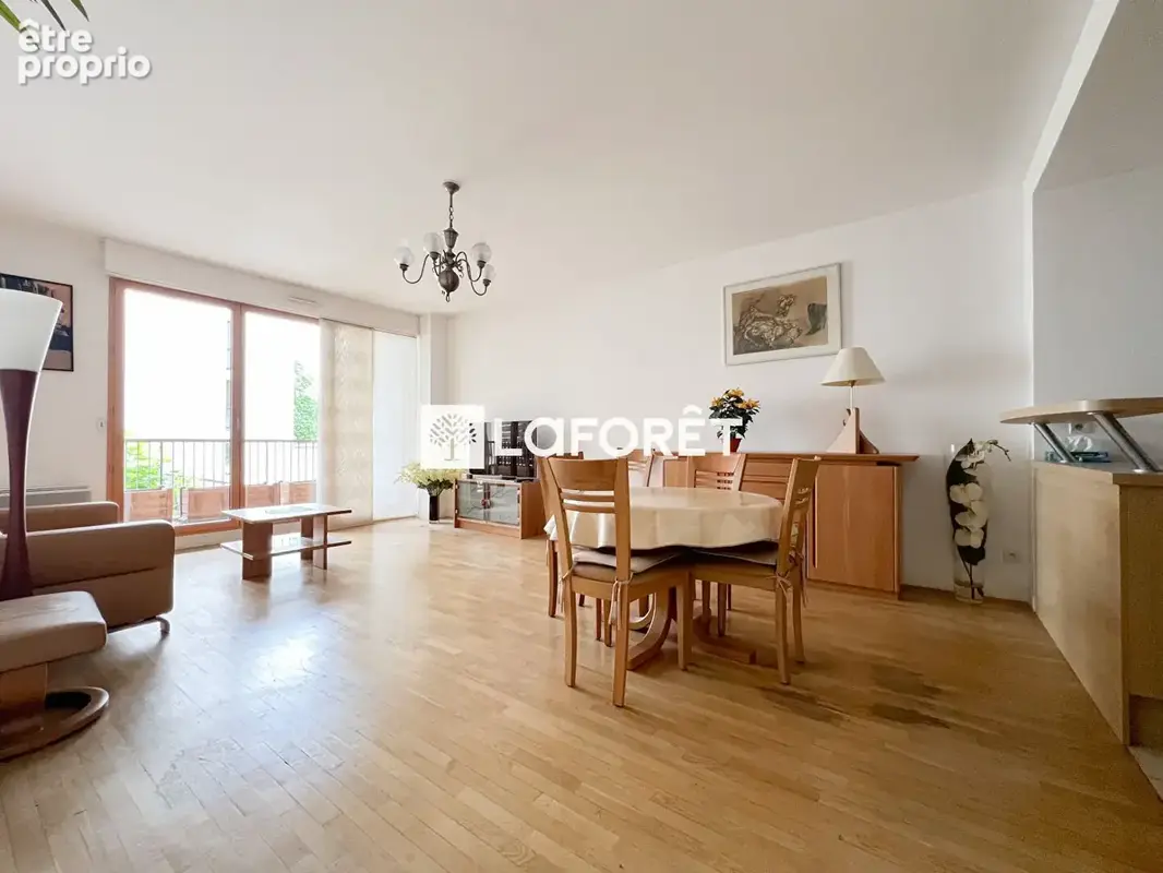 Appartement à MONTROUGE