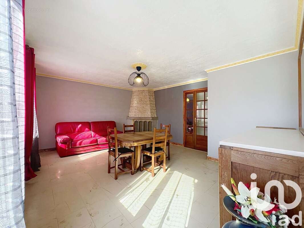 Photo 3 - Maison à BRIE-COMTE-ROBERT