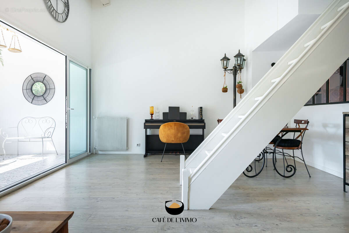 Appartement à MARSEILLE-9E