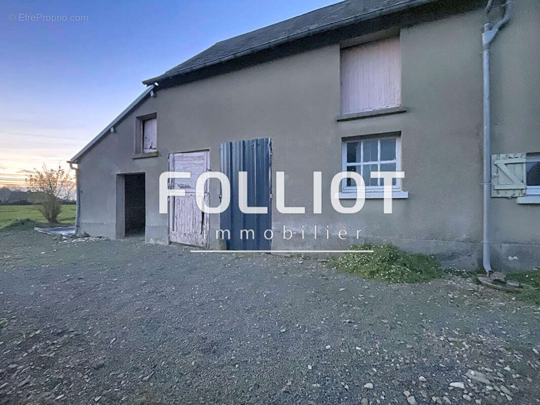 A vendre - Maison - Moyon Villages - photo 12