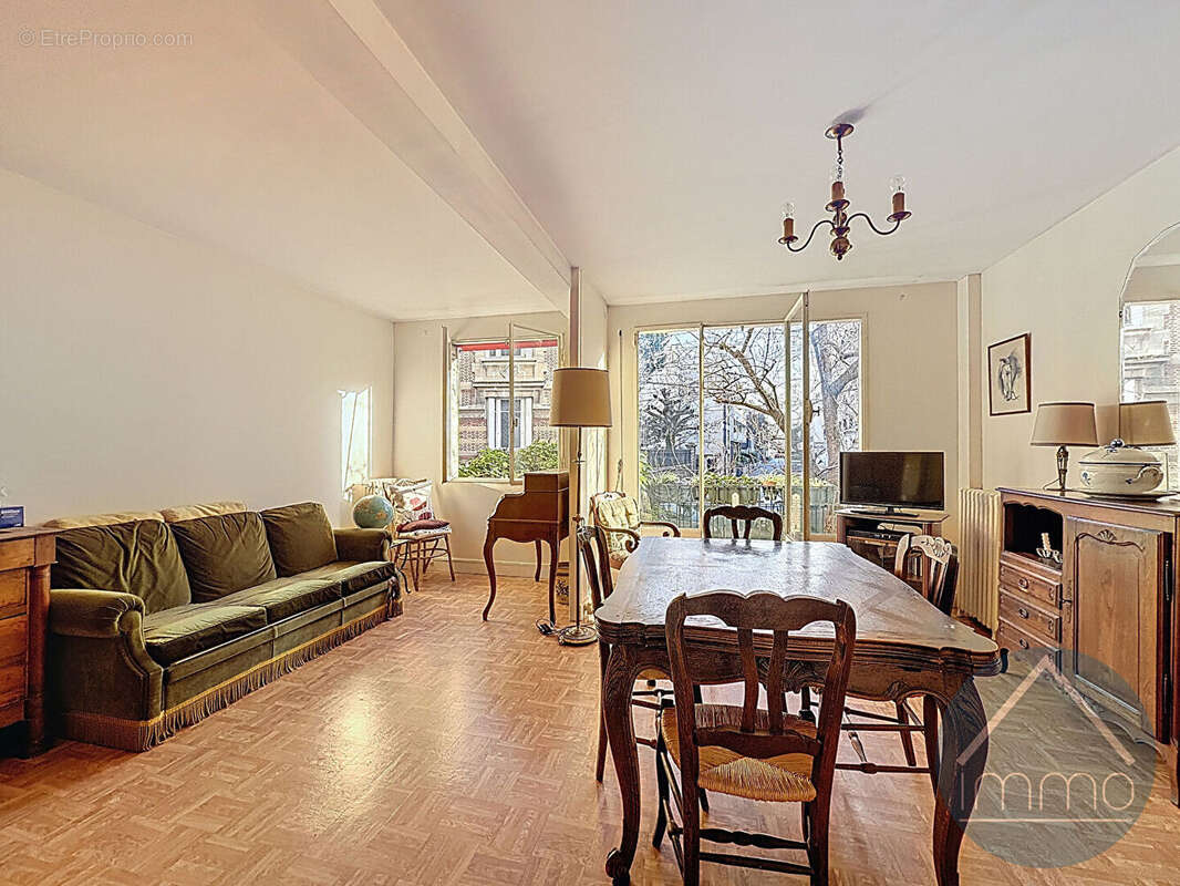 Appartement à ASNIERES-SUR-SEINE