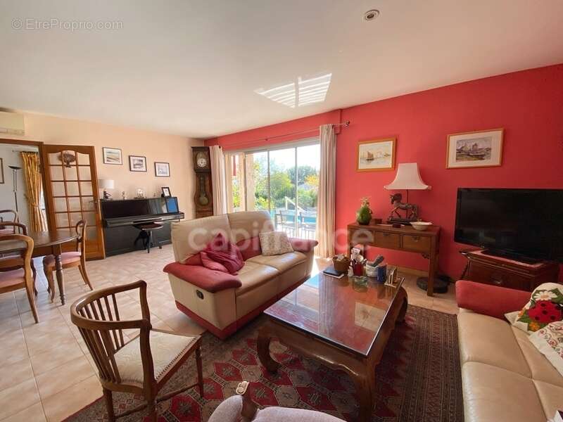 Maison à SAINT-MAXIMIN