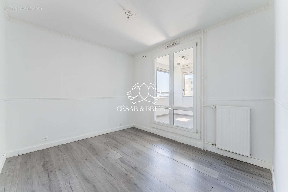 Appartement à VAULX-EN-VELIN