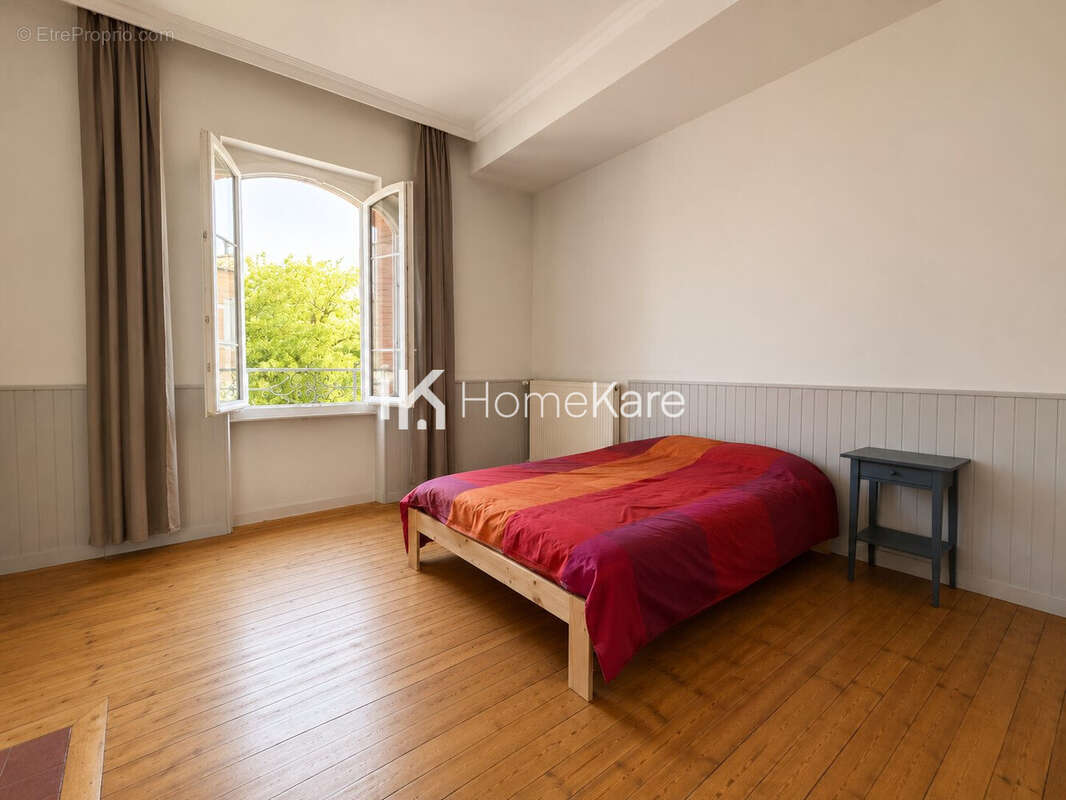 Maison 175 m² à Saint-Lys  - photo 9