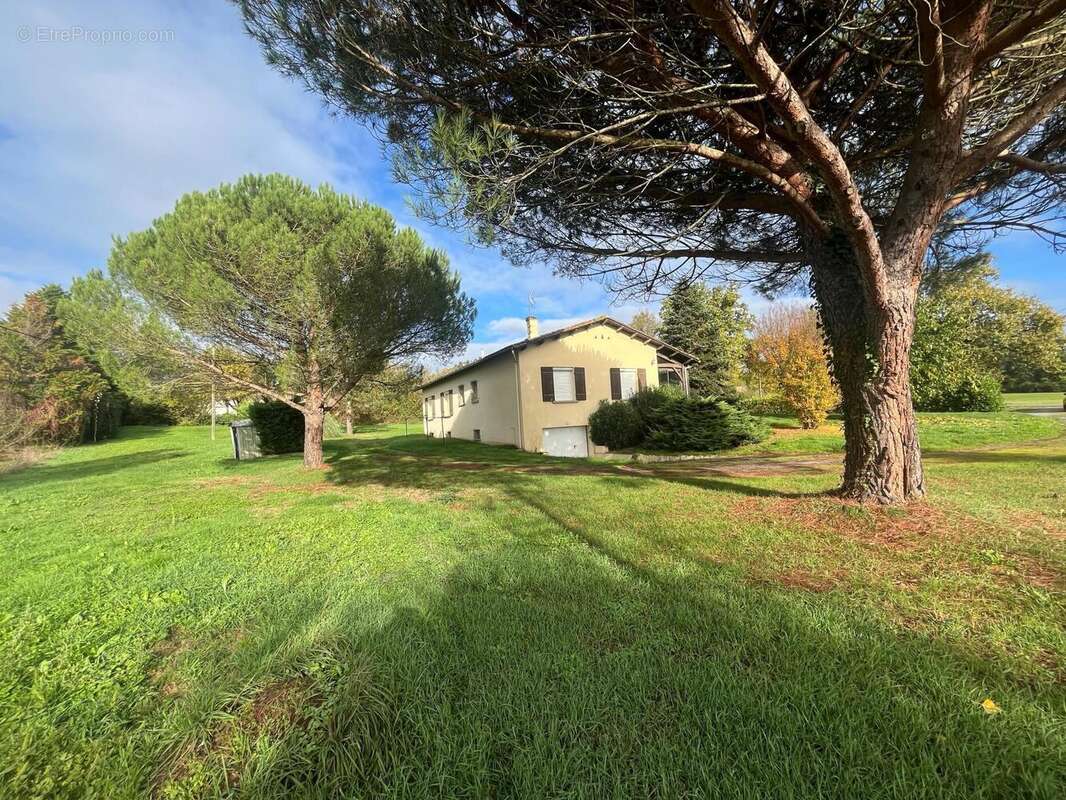 Photo 2 - Maison à CASTILLONNES