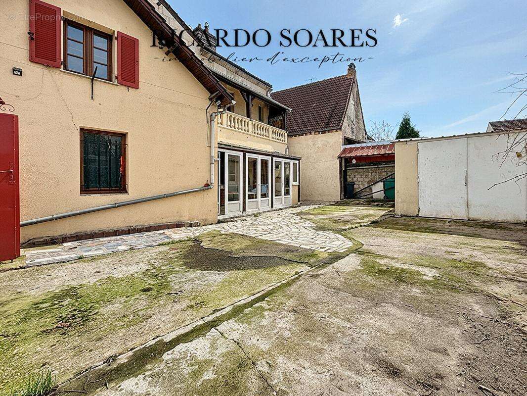 Maison à MONTATAIRE