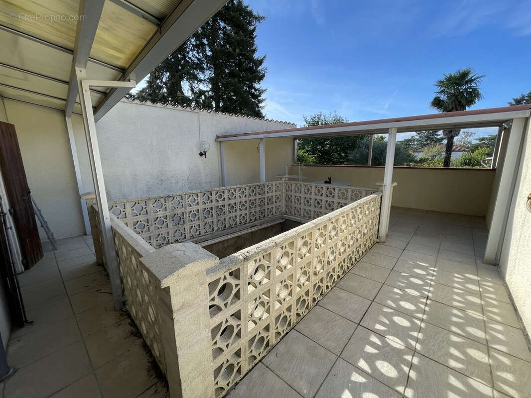 Maison à SAINT-JUERY