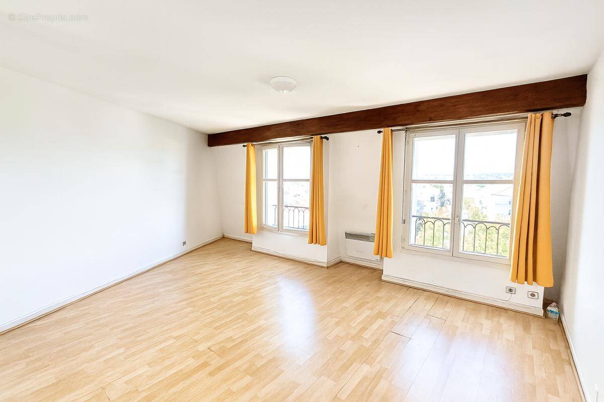 Appartement à MANTES-LA-JOLIE