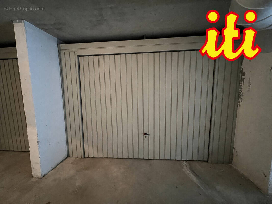 Parking à LES SABLES-D'OLONNE