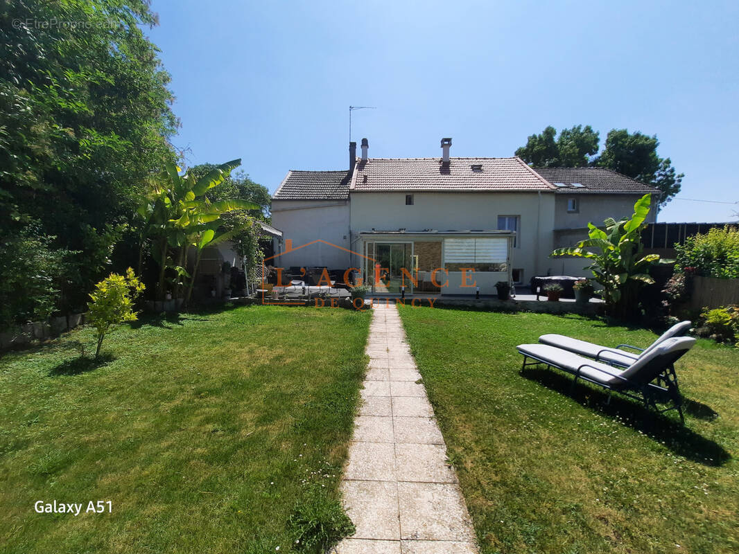 Maison à CHALIFERT