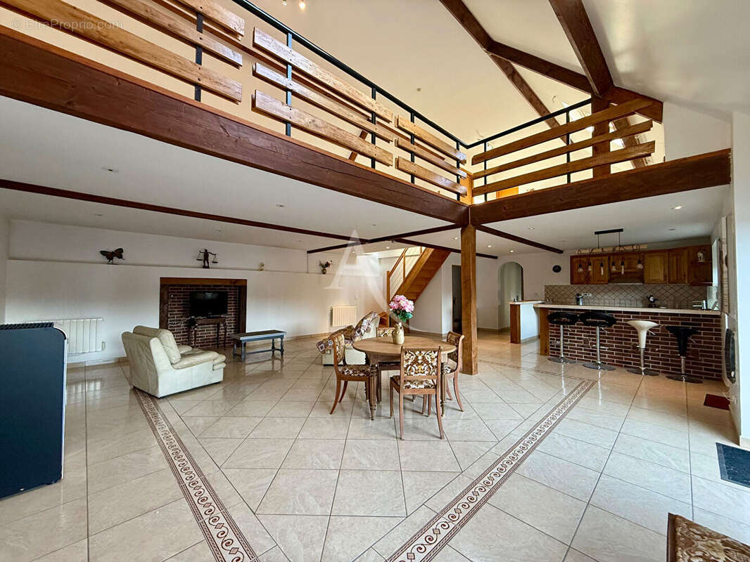 Maison à NOGENT-SUR-EURE