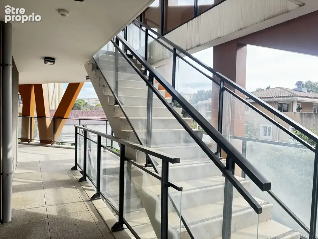 A vendre type 4 Aix sud Terrasse et Garage - photo 7