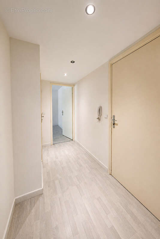 3 pièces avec terrasse et 3 parkings   Saint-Pierre-du-Perray - photo 10