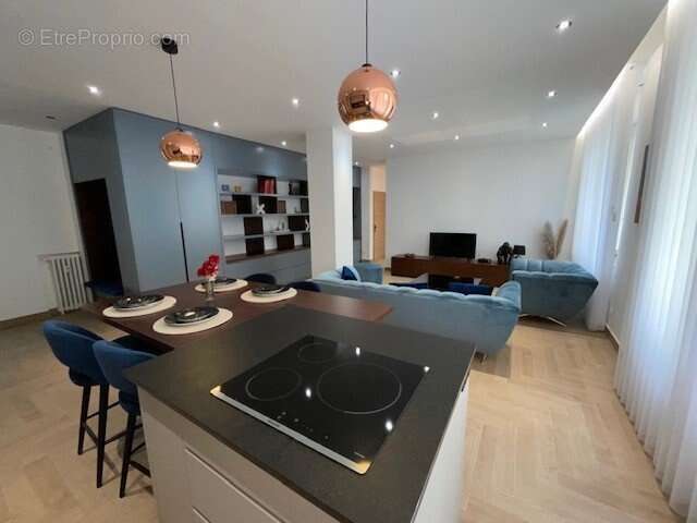 Appartement à SAINT-ETIENNE