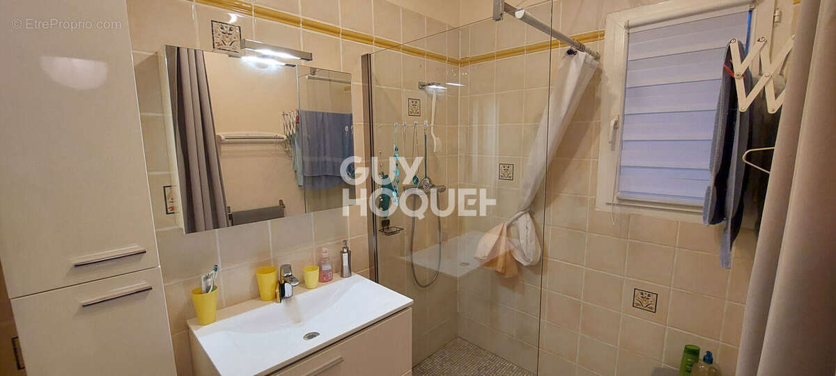 Rare sur La Légue ! Élégante maison familiale prête à vivre avec piscine et double garage - photo 11
