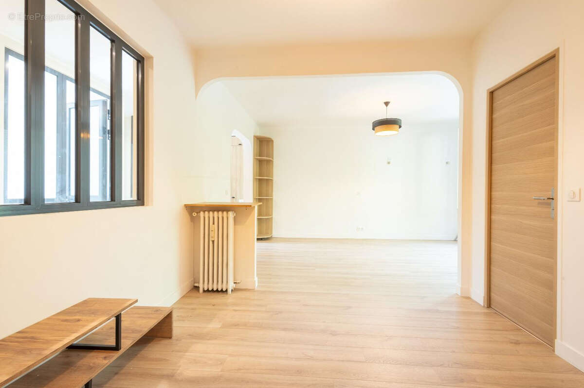 Buttes Chaumont 5 pièces 104 m² 1075000 - photo 3