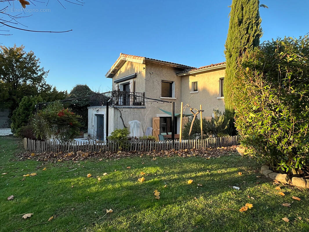 Maison à REVENTIN-VAUGRIS