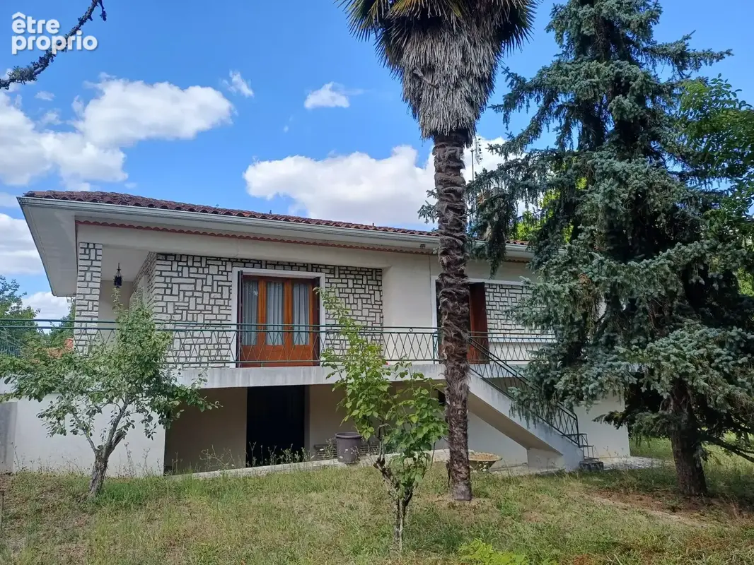 Photo 1 - Maison à CHALAIS