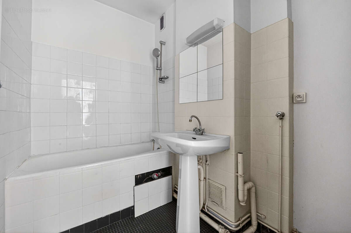 Appartement à PARIS-15E