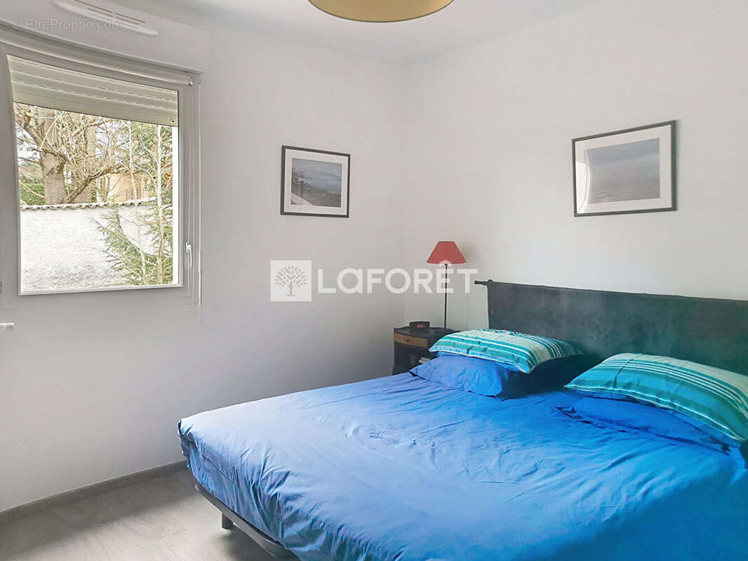 Appartement à GENAY