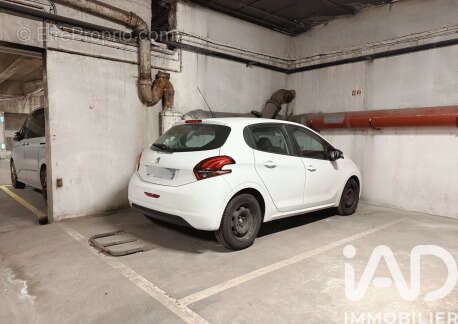 Photo 2 - Parking à PARIS-13E