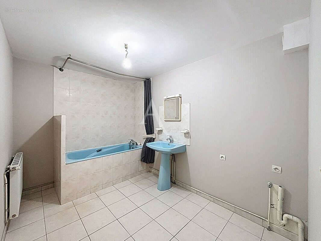 Maison à BRAIN-SUR-LONGUENEE