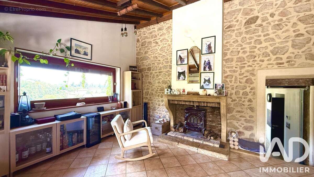 Photo 7 - Maison à SAINT-JULIEN-MOLIN-MOLETTE