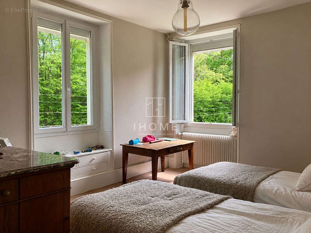 Maison 133 m² à Etriche  - photo 11