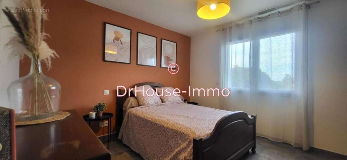 Maison à LA CALMETTE