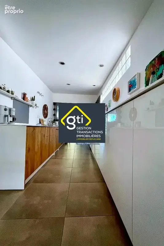 Maison 8 pièces 240 m² à vendre à Saint-Paul (97434) - photo 8