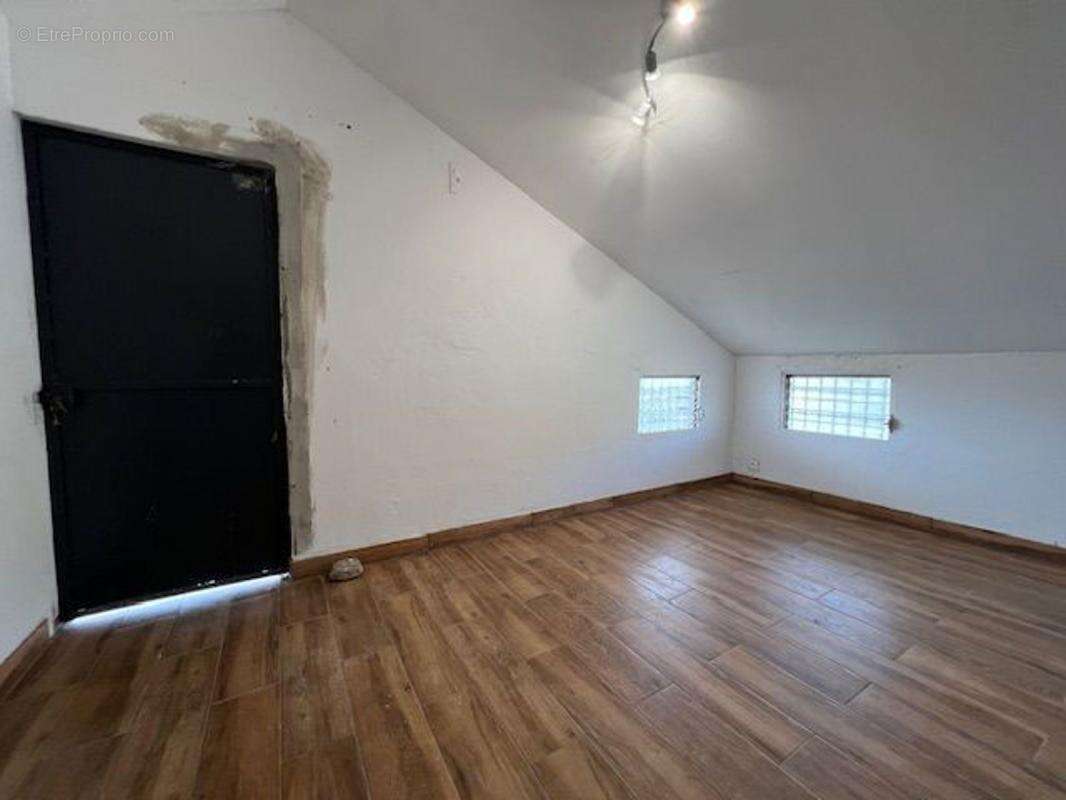 Maison à FORT-DE-FRANCE