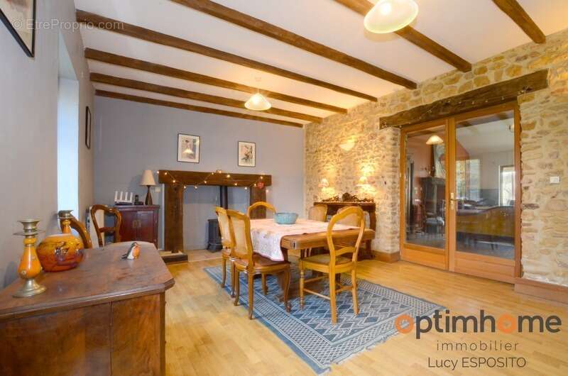 Maison à GENOUILLAC