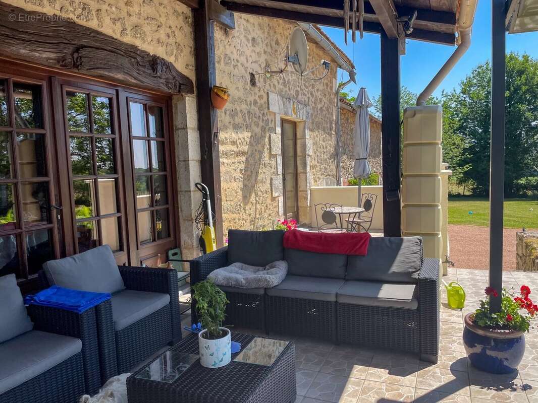 Belle maison sans voisins mais proche des commodités. - photo 3