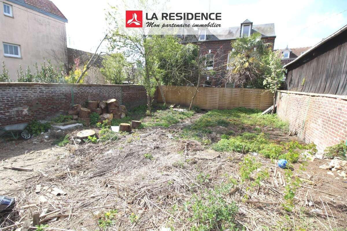 Terrain 140 m² à Le Petit-Quevilly  - photo 2