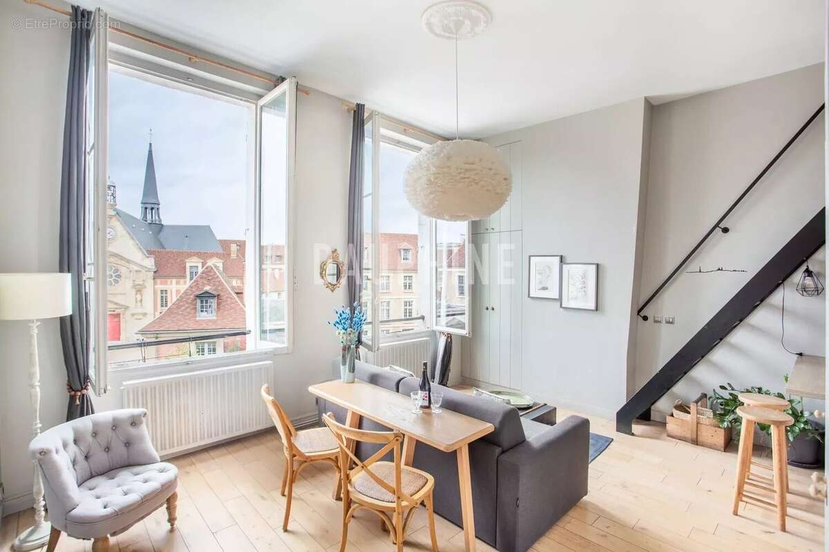 Appartement à PARIS-6E