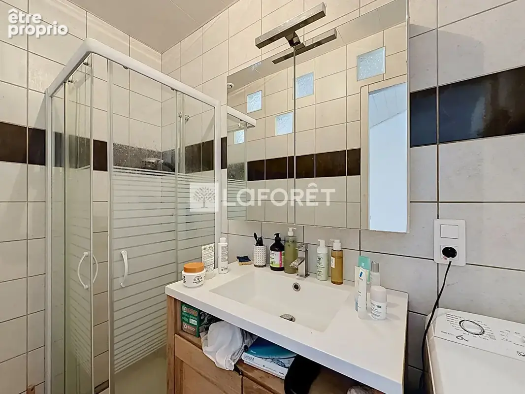 Immeuble Neufchateau 7 pièce(s) 195.1 m2 - photo 5