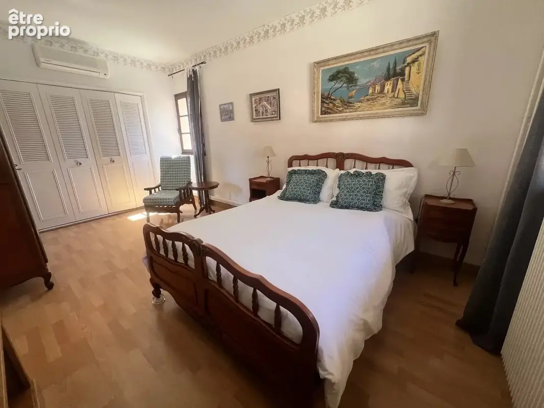 Belle Propriété Indépendante de 5 Chambres Avec Piscine, Vues et Garage - photo 10