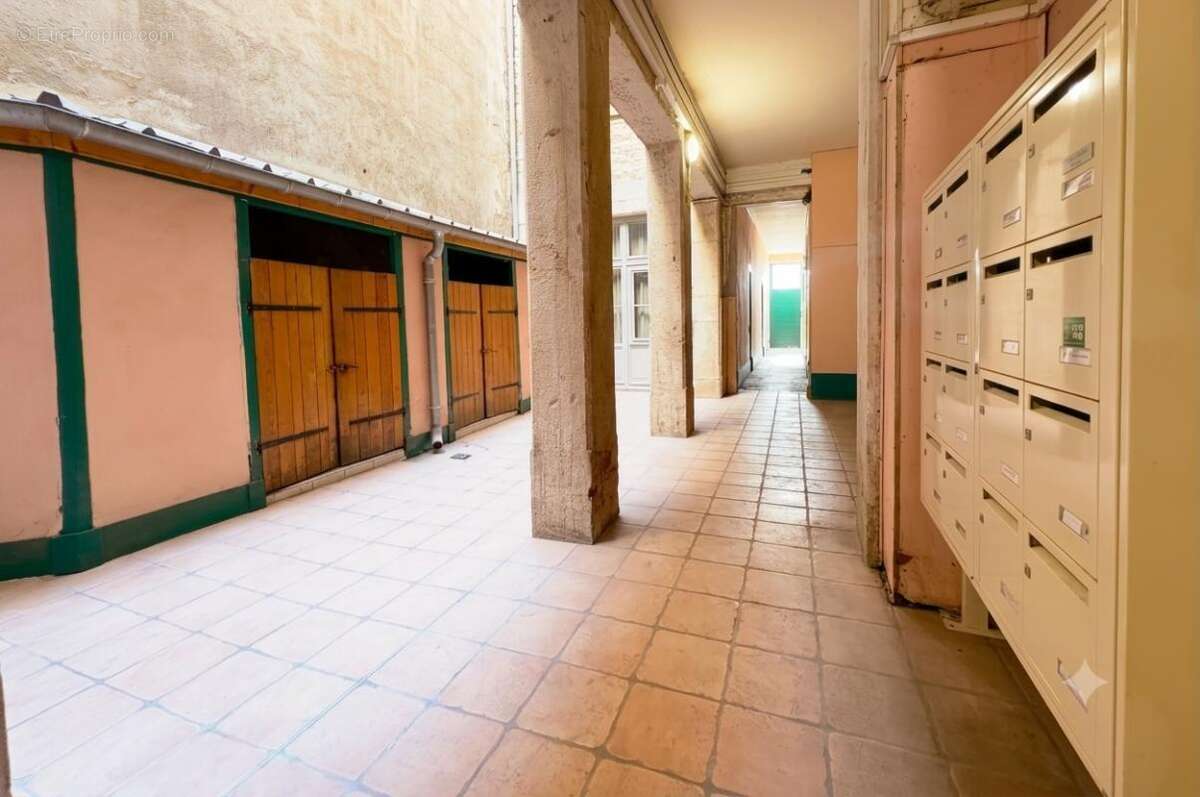 Appartement T2 lumineux, pas de travaux à prévoir - photo 5