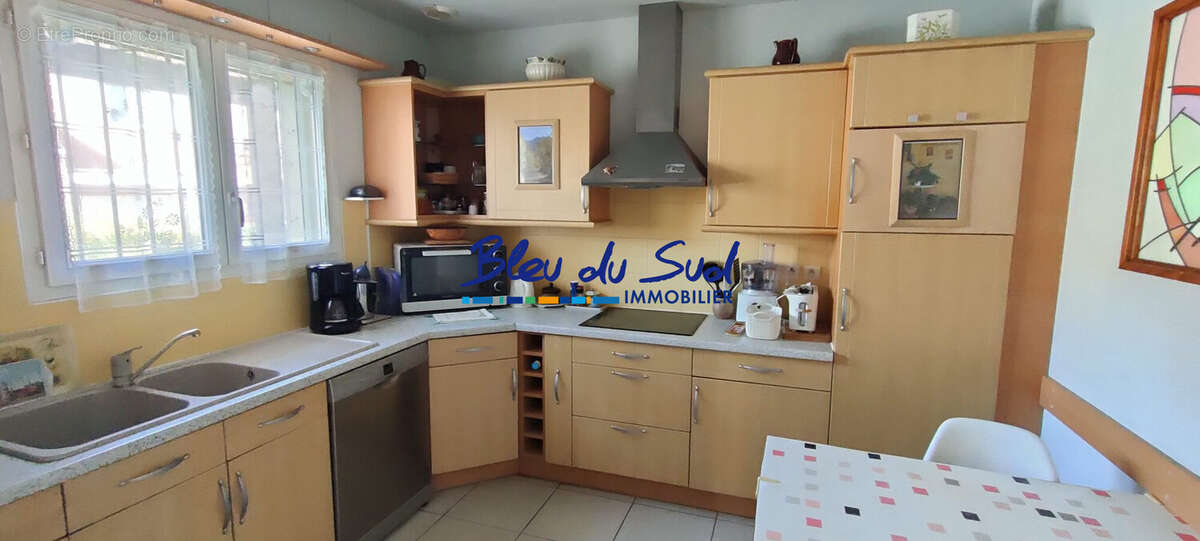 cuisine - Maison à PRADES