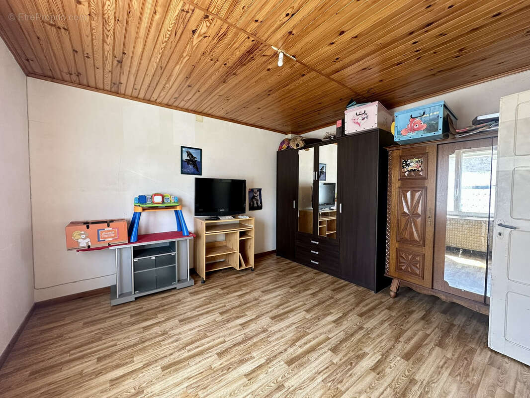 Maison à SAINT-ETIENNE-DU-BOIS